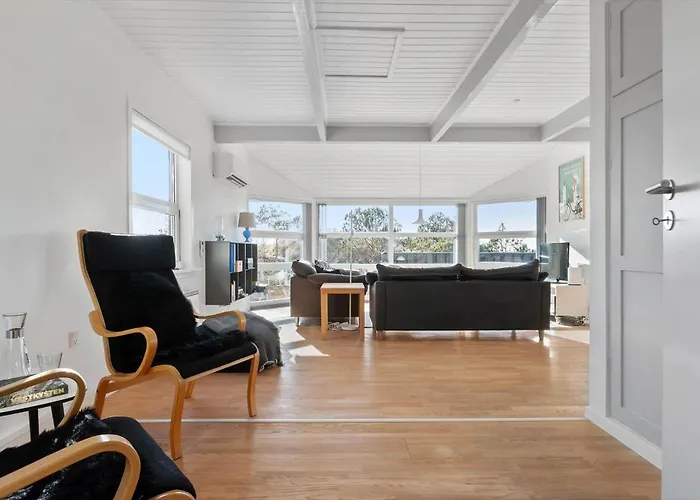 Дом отдыха Ln2014-hirtshals-krageengen-10