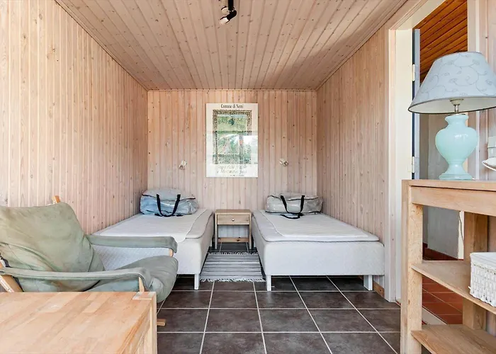 Дом отдыха Ln2014-hirtshals-krageengen-10 *